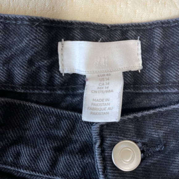 Black crop mom jeans - Picture 3 of 5